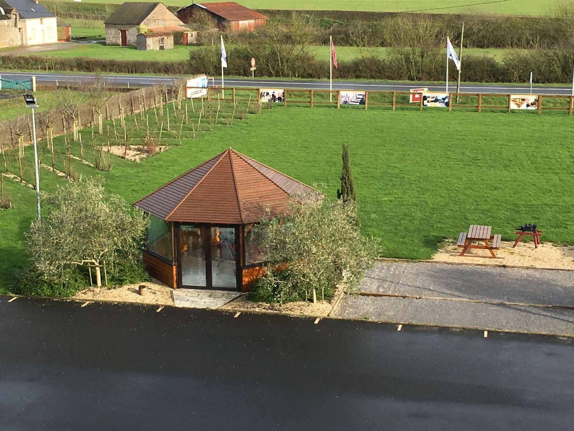 Ibis Budget Ancenis Mesanger Экстерьер фото